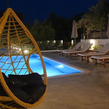 Kalimera, Nidri, Island *
